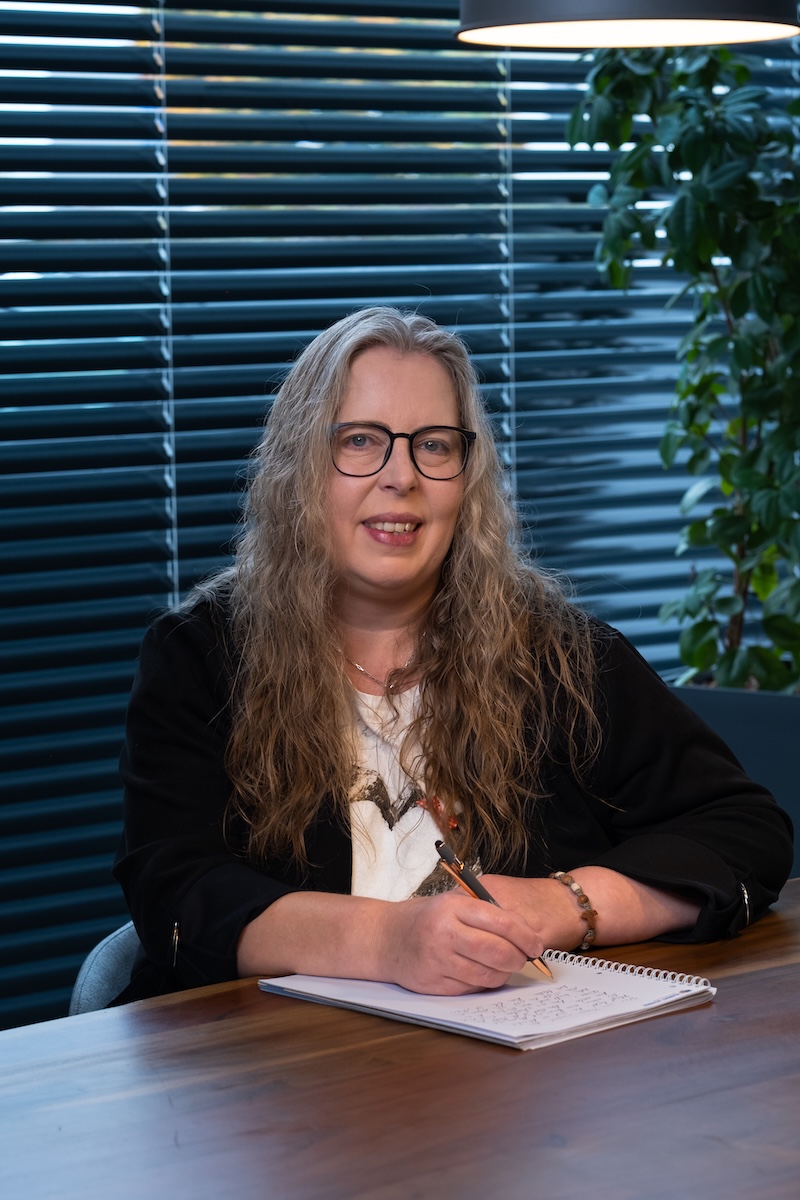 judith-schreib-tisch